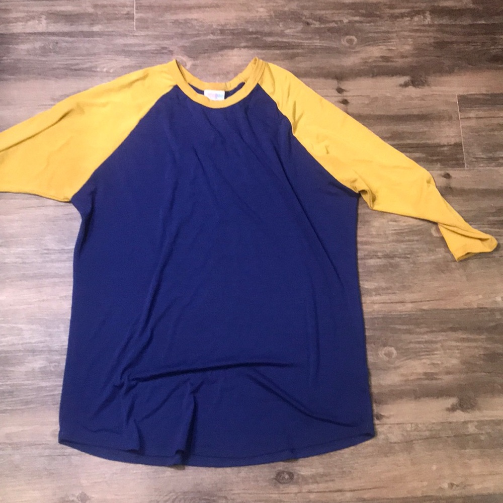 Luluroe t-shirt- causal tee